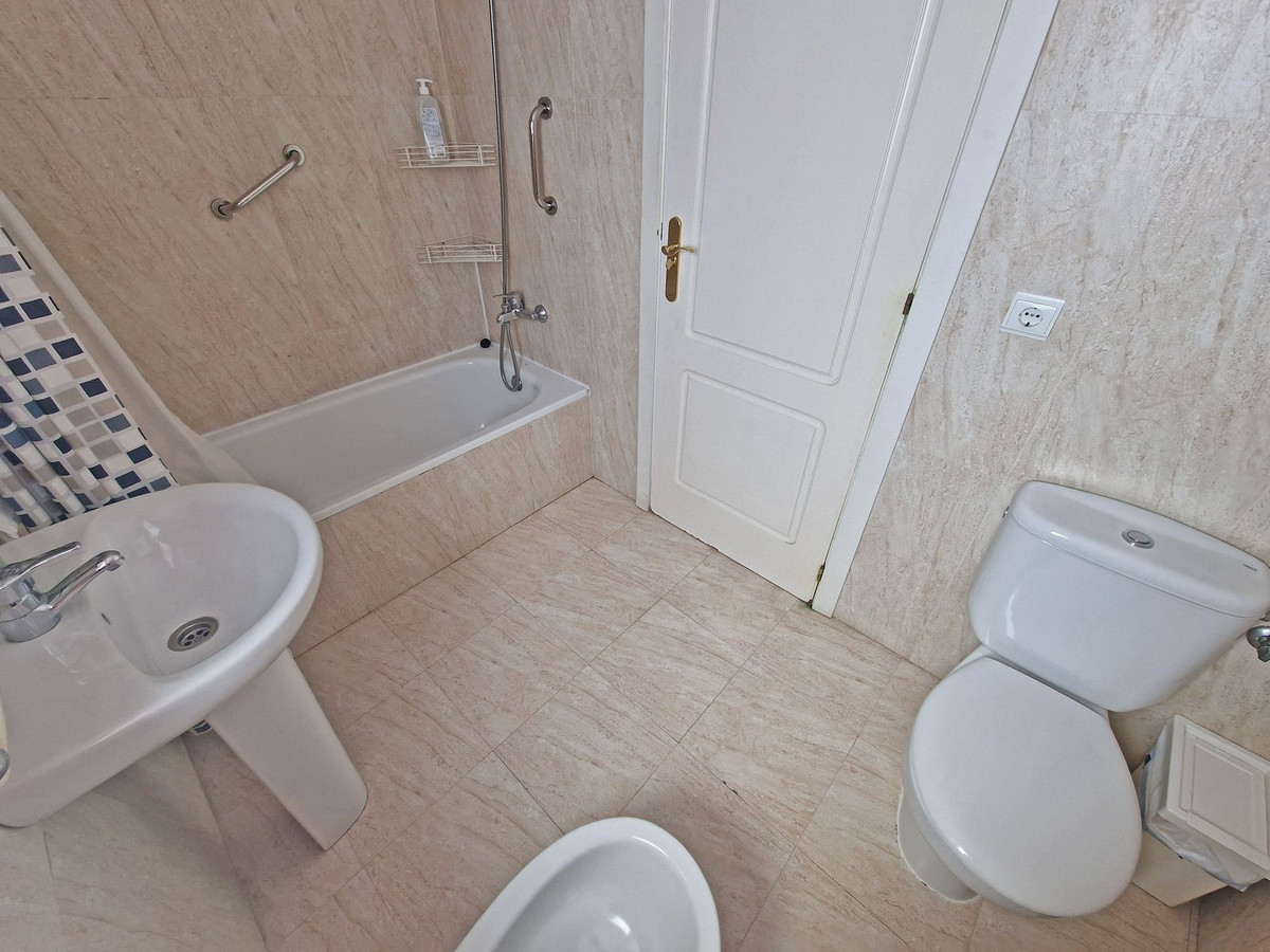 1 Bed Apartment for sale in Elviria Costa Del Sol, Málaga, Spain