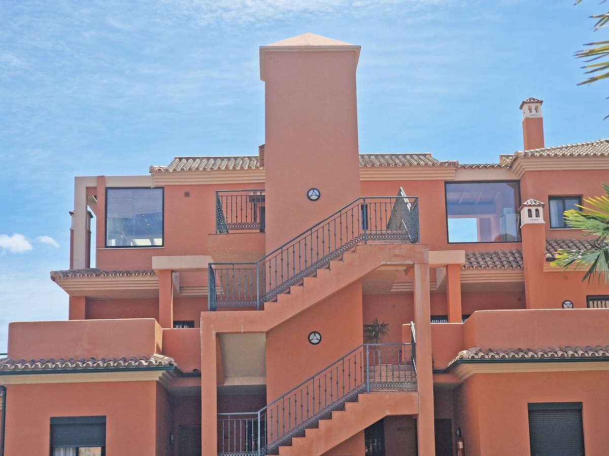 1 Bed Apartment for sale in Elviria Costa Del Sol, Málaga, Spain
