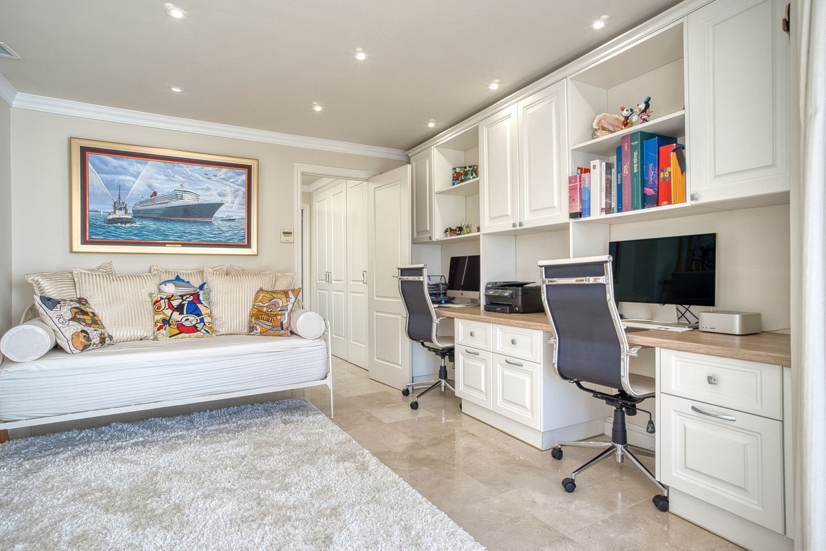 4 Bed Townhouse for sale in Marbella Costa Del Sol, Málaga, Spain