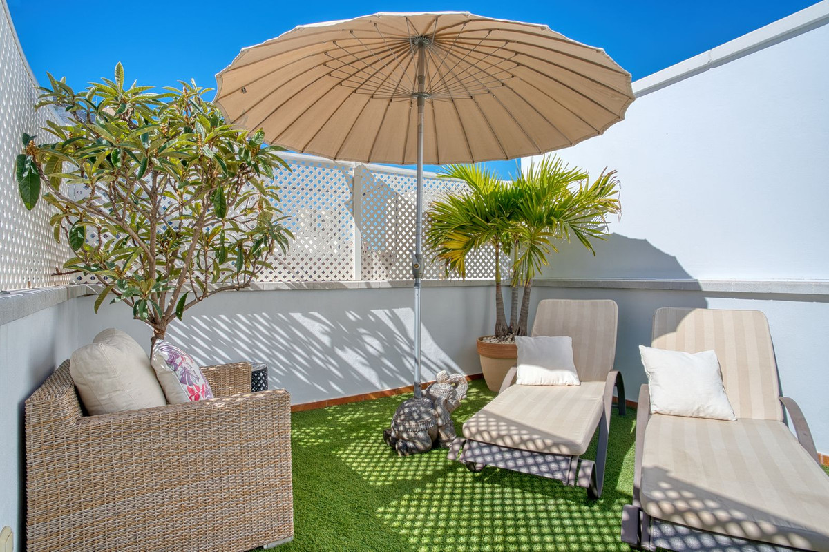4 Bed Townhouse for sale in Marbella Costa Del Sol, Málaga, Spain
