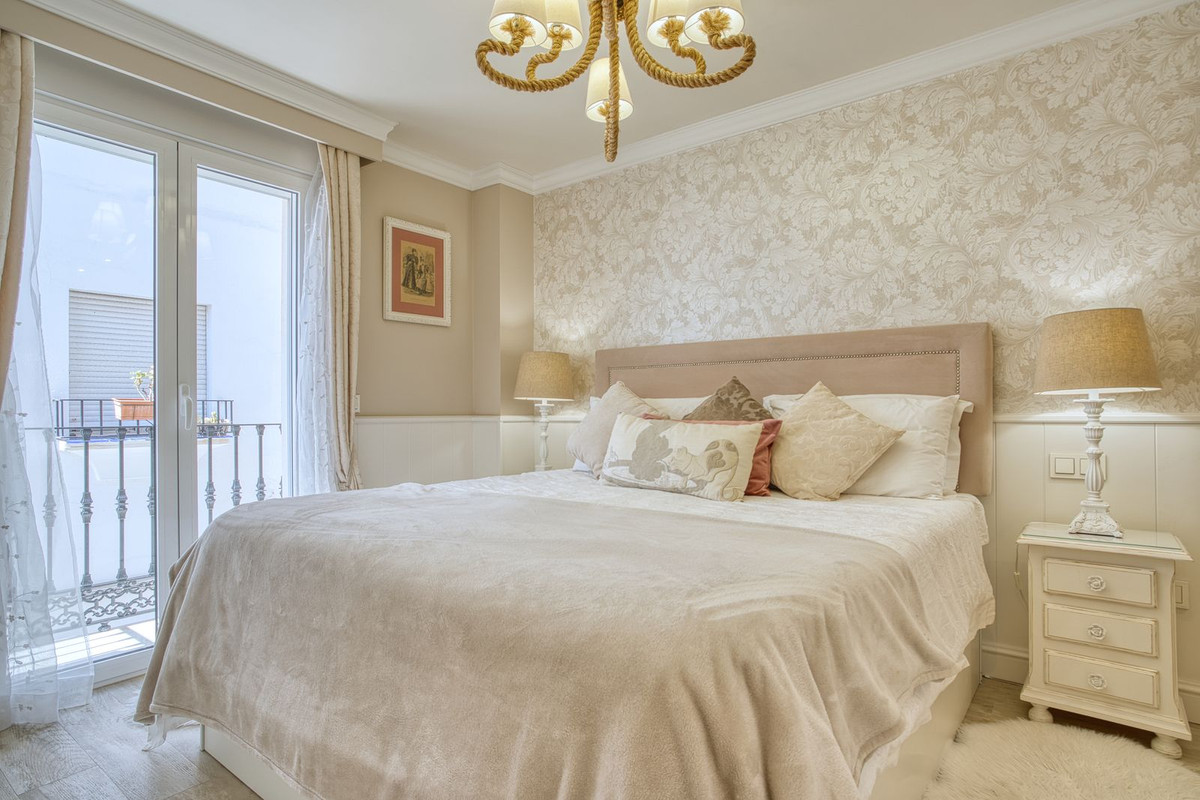 4 Bed Townhouse for sale in Marbella Costa Del Sol, Málaga, Spain