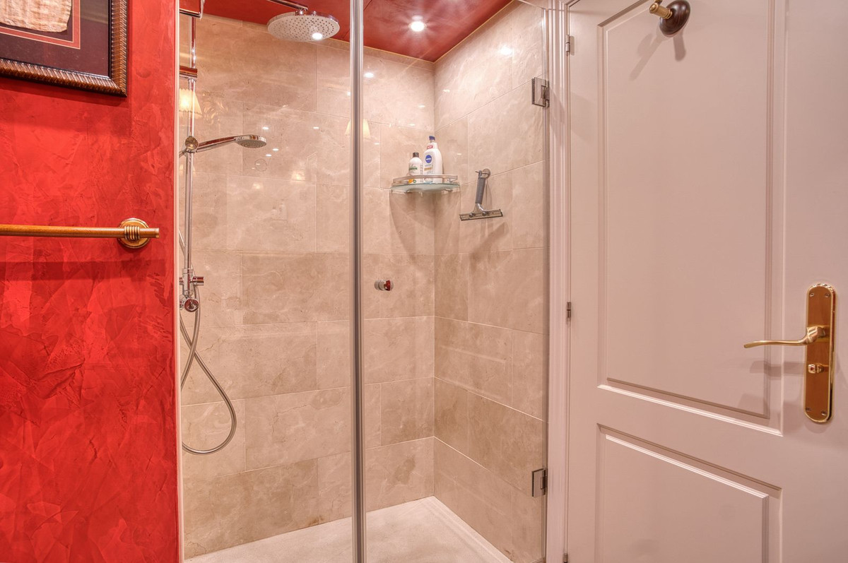 4 Bed Townhouse for sale in Marbella Costa Del Sol, Málaga, Spain