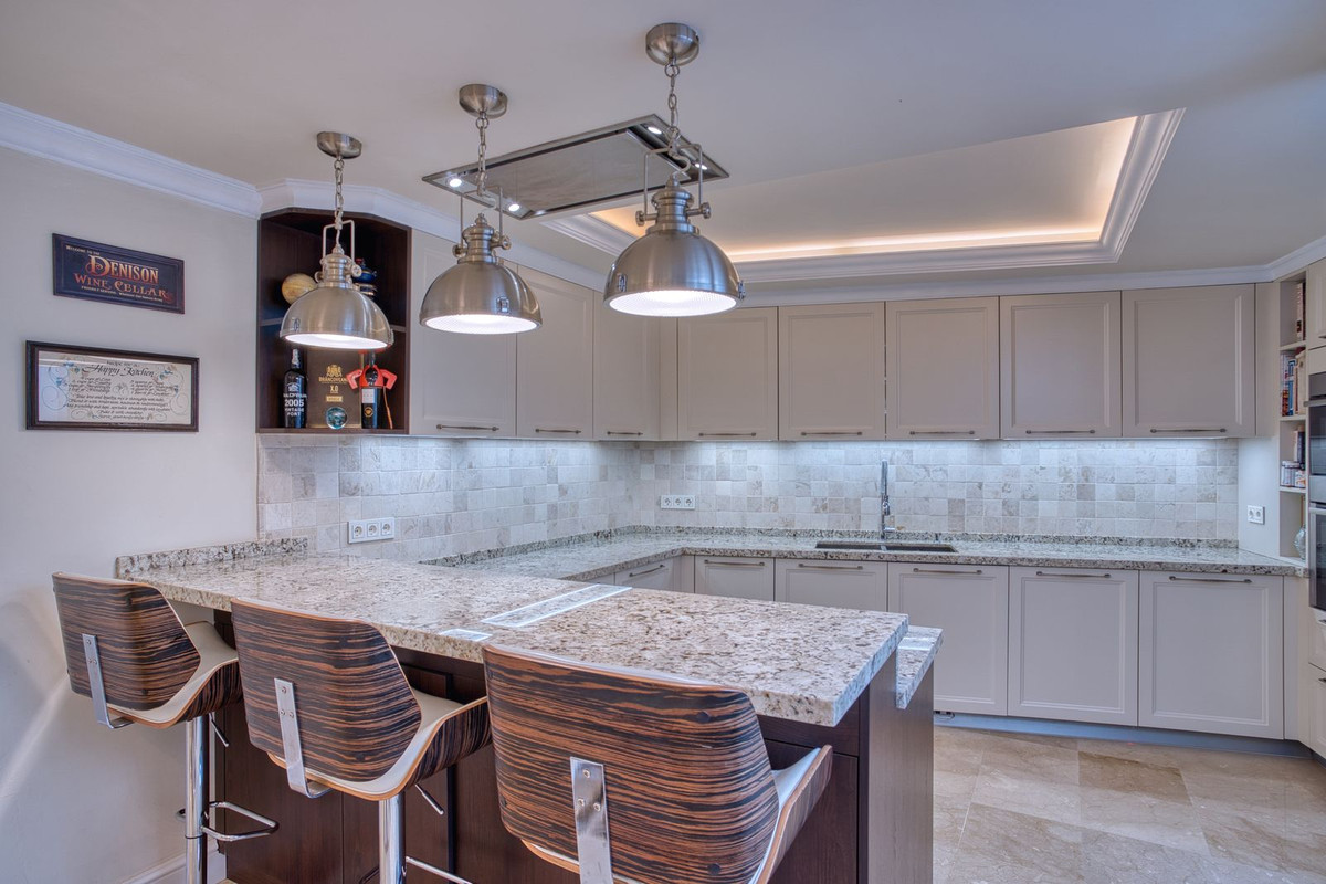 4 Bed Townhouse for sale in Marbella Costa Del Sol, Málaga, Spain