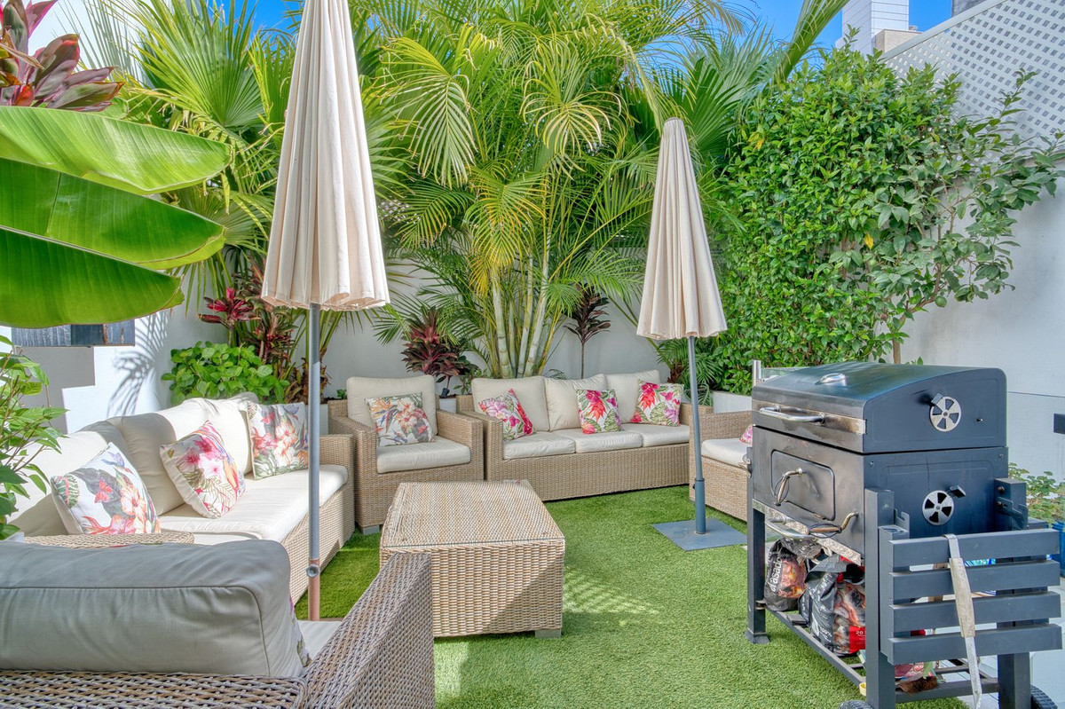 4 Bed Townhouse for sale in Marbella Costa Del Sol, Málaga, Spain