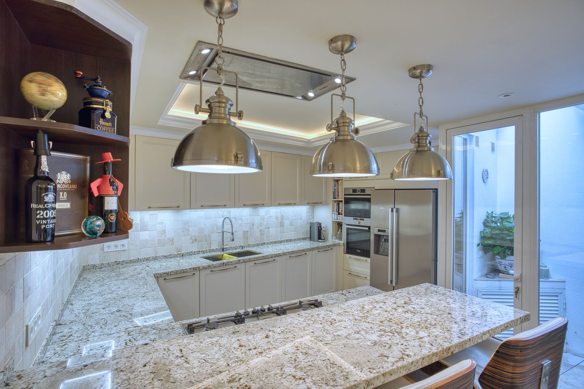 4 Bed Townhouse for sale in Marbella Costa Del Sol, Málaga, Spain