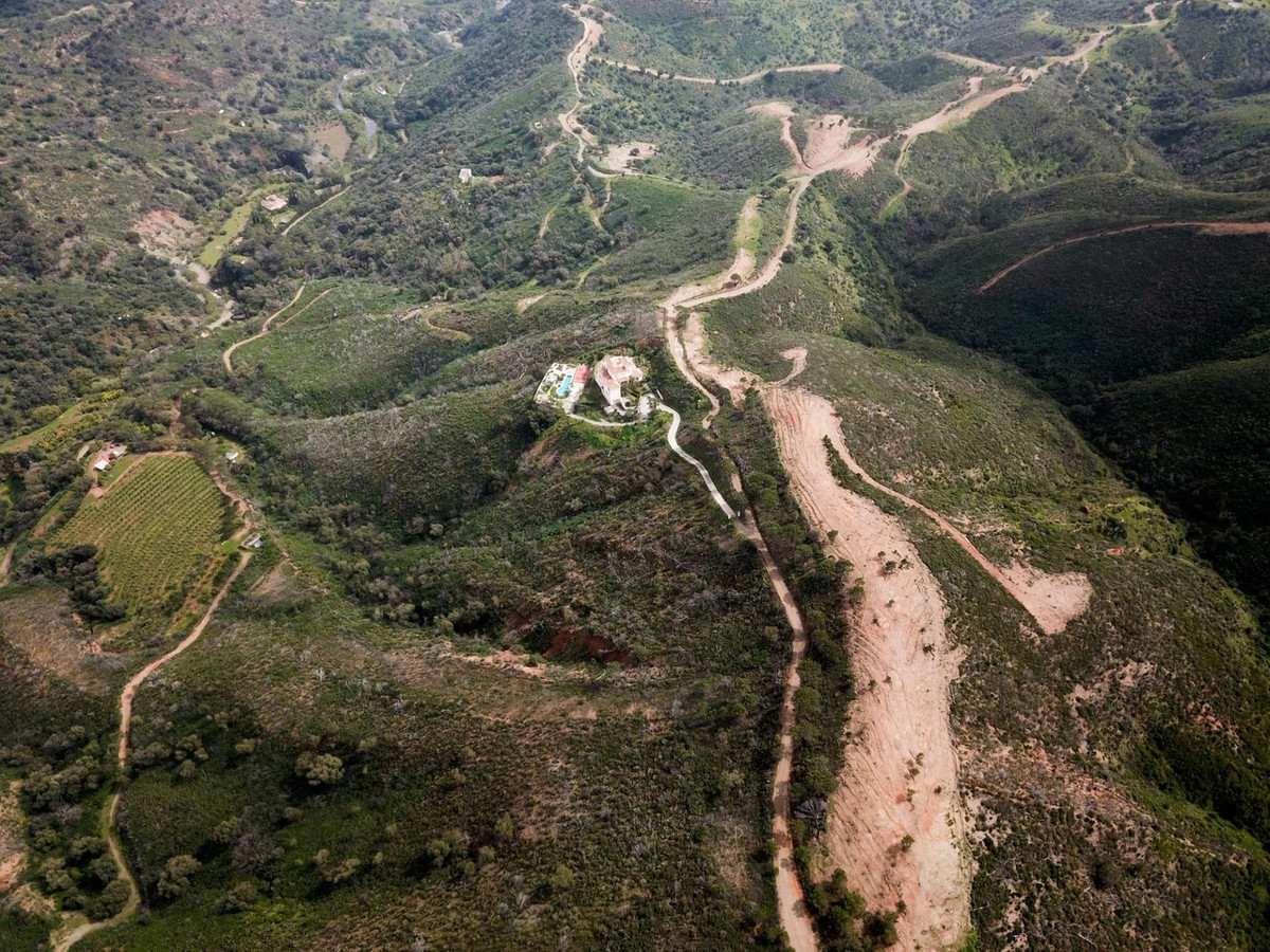 Se vende Terreno Rustico  en Costa Del Sol, Málaga, España
