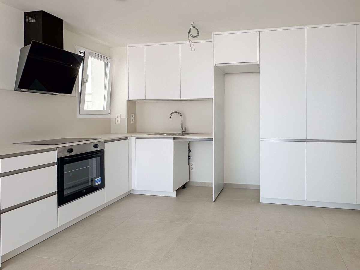 1 Bed Apartment for sale in Fuengirola Costa Del Sol, Málaga, Spain