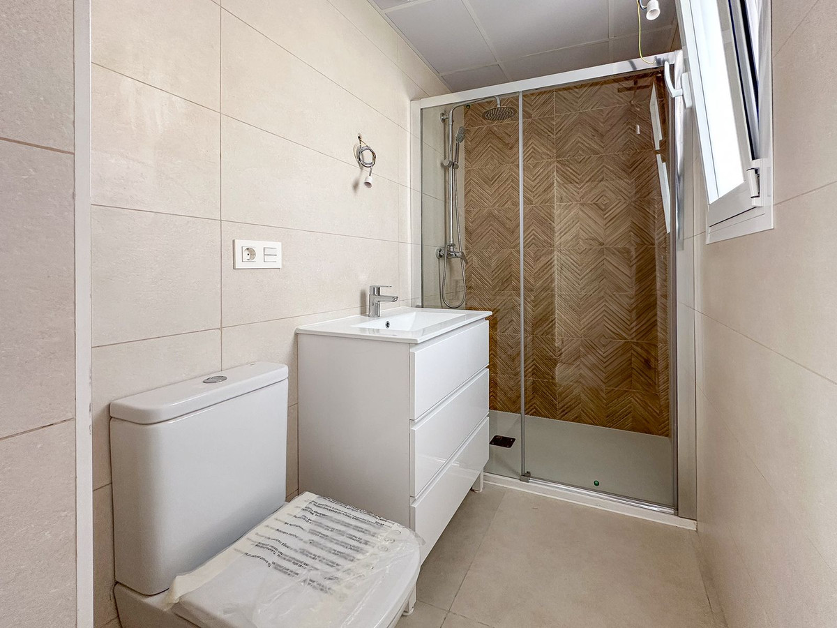 1 Bed Apartment for sale in Fuengirola Costa Del Sol, Málaga, Spain