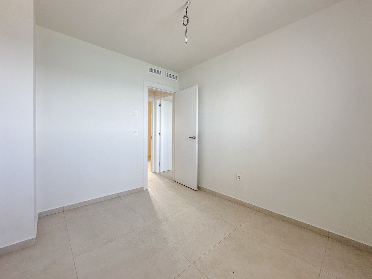 3 Bed Apartment for sale in Fuengirola Costa Del Sol, Málaga, Spain