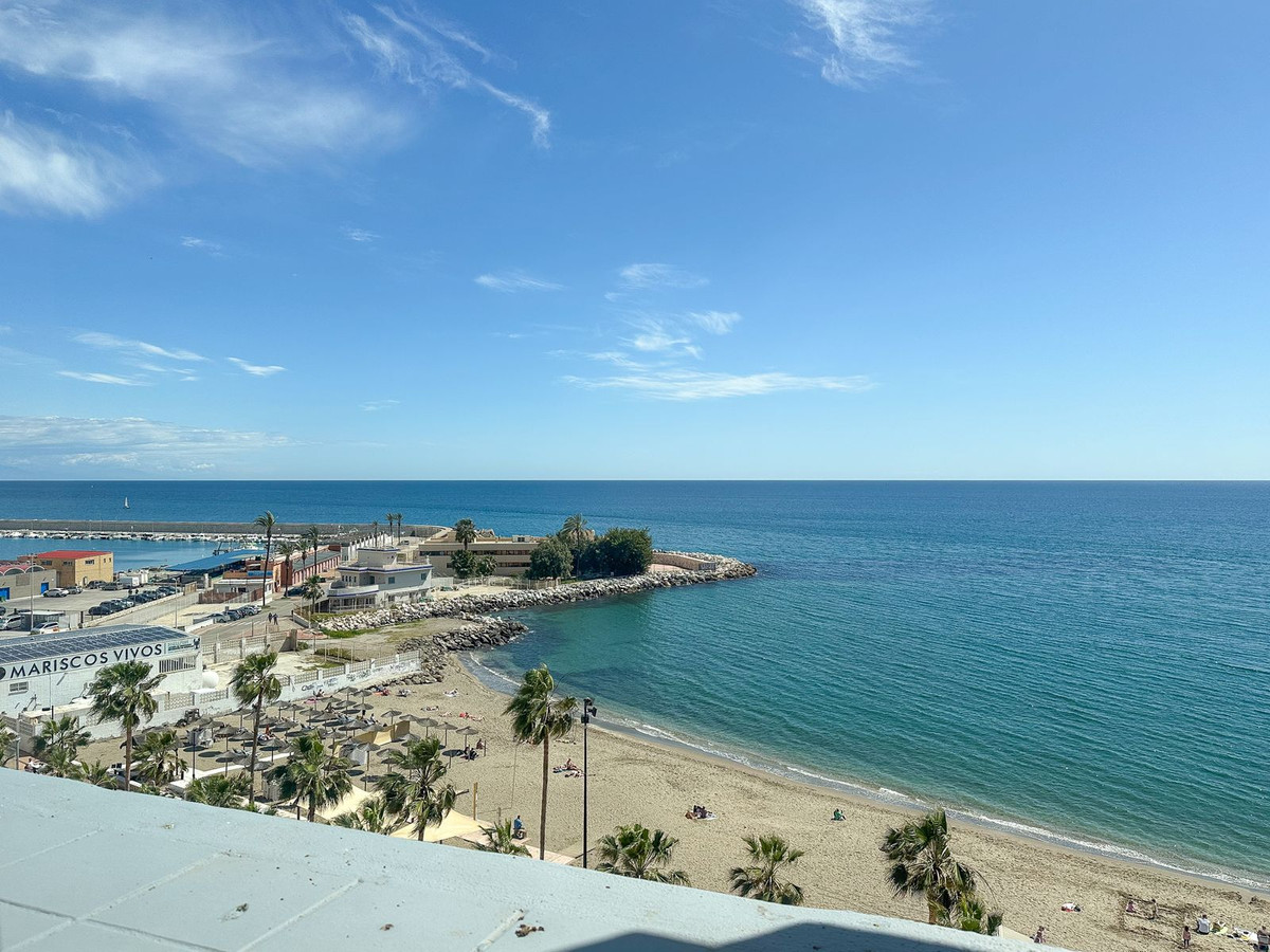 3 Bed Apartment for sale in Fuengirola Costa Del Sol, Málaga, Spain