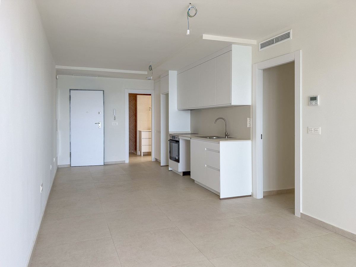 3 Bed Apartment for sale in Fuengirola Costa Del Sol, Málaga, Spain
