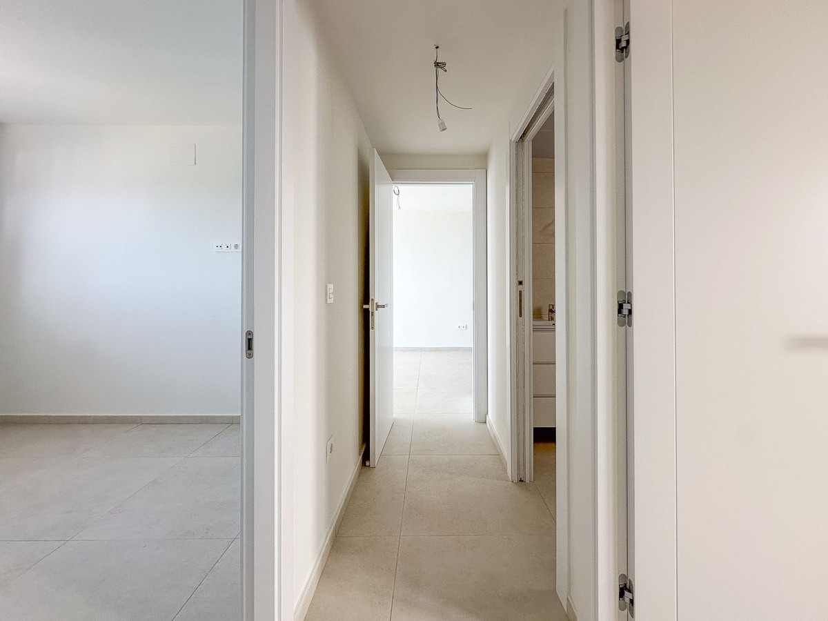 3 Bed Apartment for sale in Fuengirola Costa Del Sol, Málaga, Spain