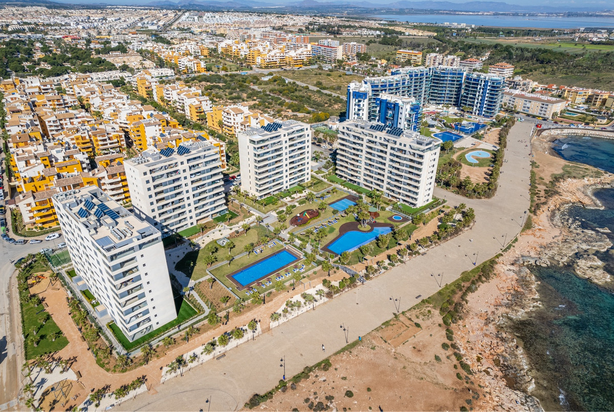 2 Bed Apartment for sale in Punta Prima Costa Blanca, Alicante, Spain
