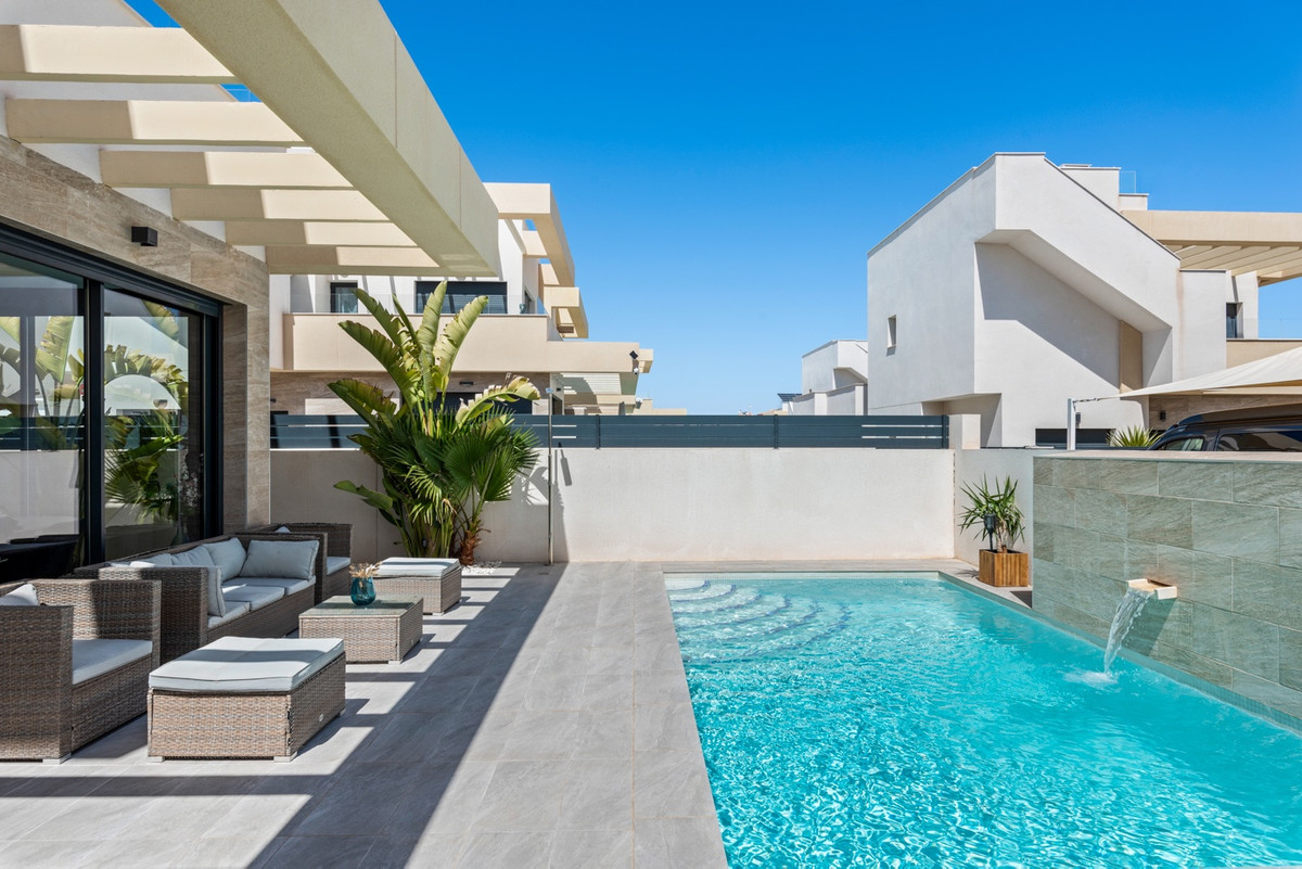 3 Bed Townhouse for sale in Los Montesinos Costa Blanca, Alicante, Spain