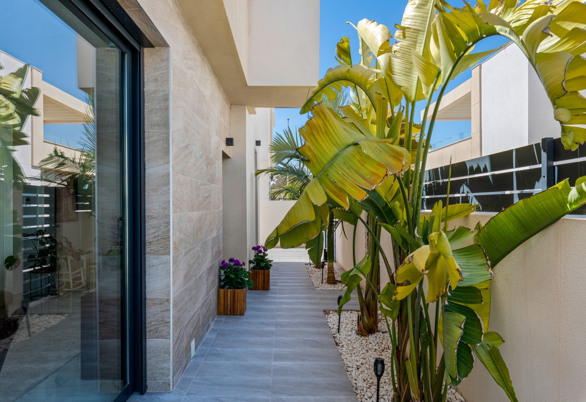 3 Bed Townhouse for sale in Los Montesinos Costa Blanca, Alicante, Spain