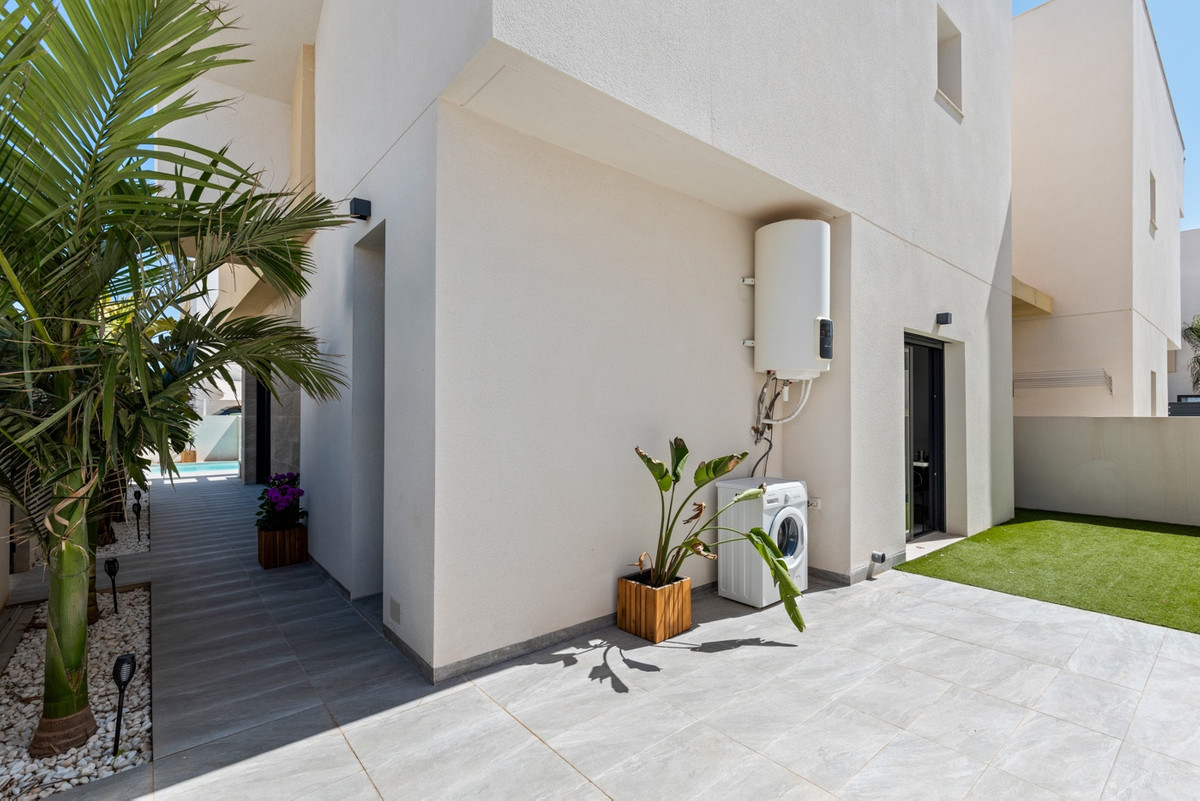 3 Bed Townhouse for sale in Los Montesinos Costa Blanca, Alicante, Spain