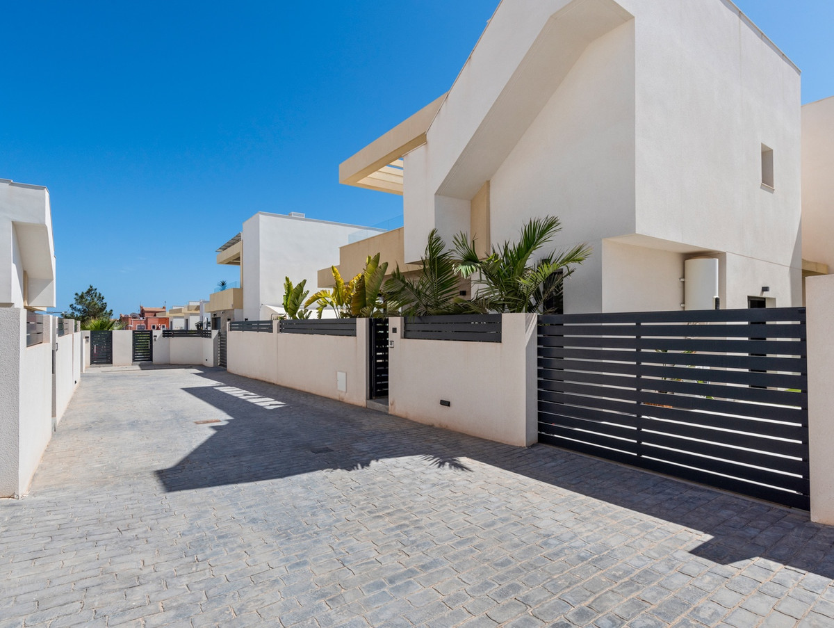 3 Bed Townhouse for sale in Los Montesinos Costa Blanca, Alicante, Spain