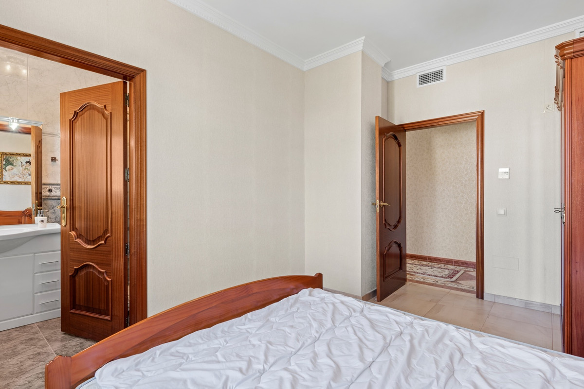 6 Bed Townhouse for sale in Playa Flamenca Costa Blanca, Alicante, Spain