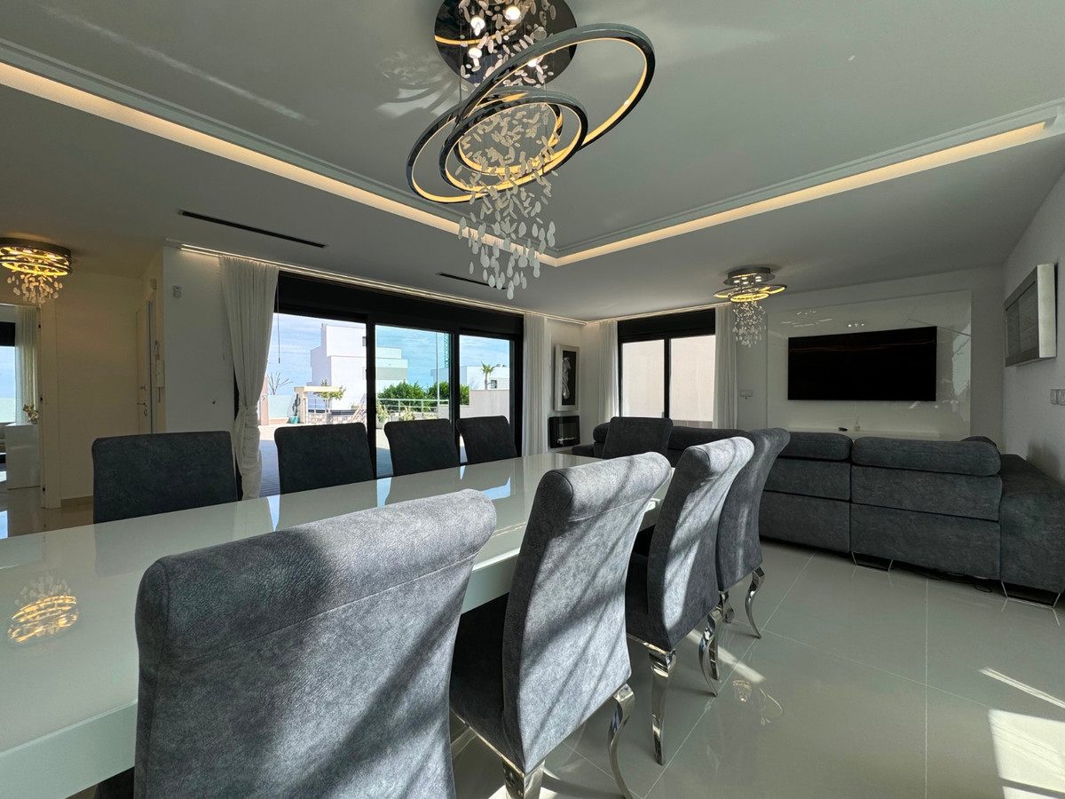 5 Bed Townhouse for sale in San Miguel De Salinas Costa Blanca, Alicante, Spain