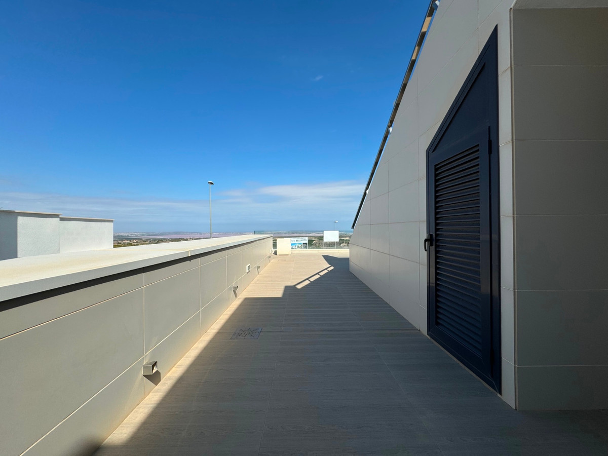 5 Bed Townhouse for sale in San Miguel De Salinas Costa Blanca, Alicante, Spain