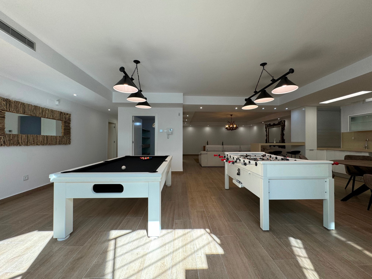 5 Bed Townhouse for sale in San Miguel De Salinas Costa Blanca, Alicante, Spain