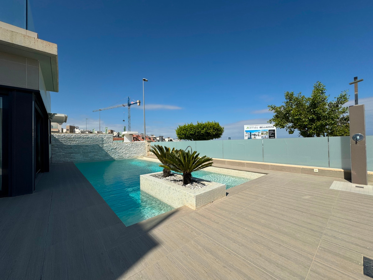 5 Bed Townhouse for sale in San Miguel De Salinas Costa Blanca, Alicante, Spain