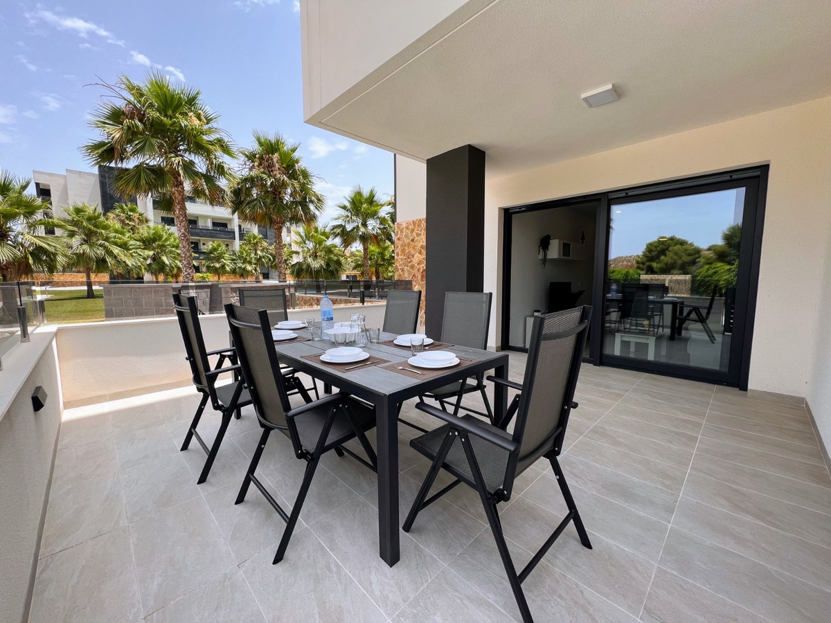2 Bed Apartment for sale in Los Altos Costa Blanca, Alicante, Spain
