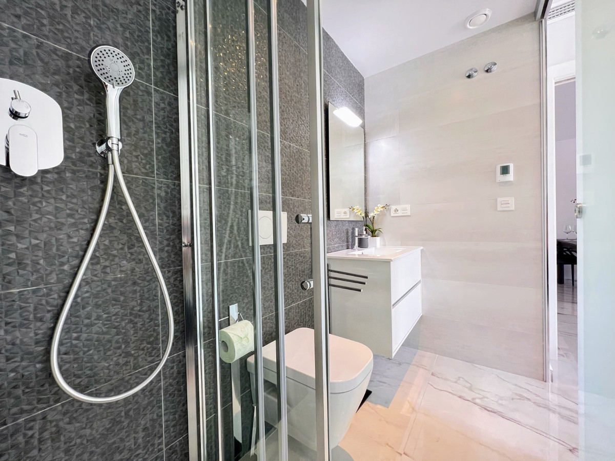 2 Bed Apartment for sale in Los Altos Costa Blanca, Alicante, Spain