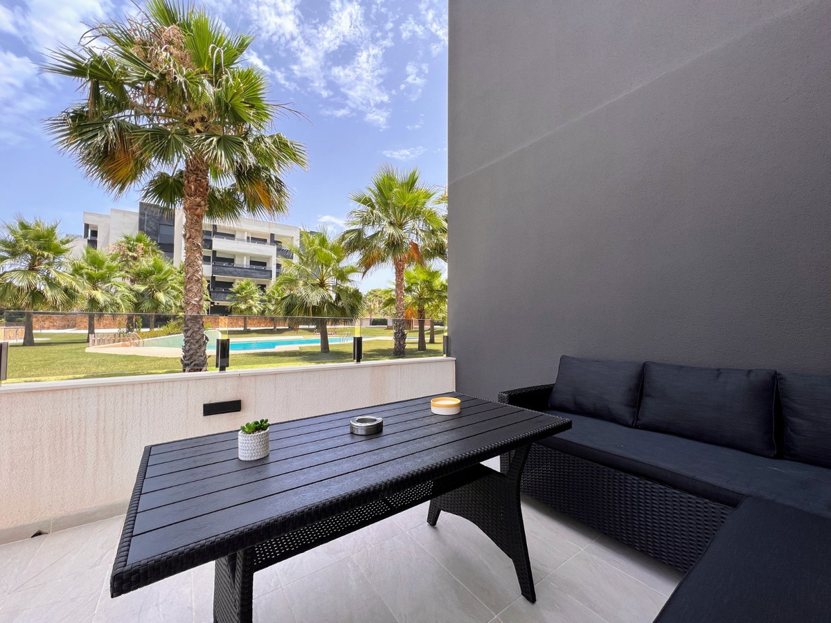 2 Bed Apartment for sale in Los Altos Costa Blanca, Alicante, Spain