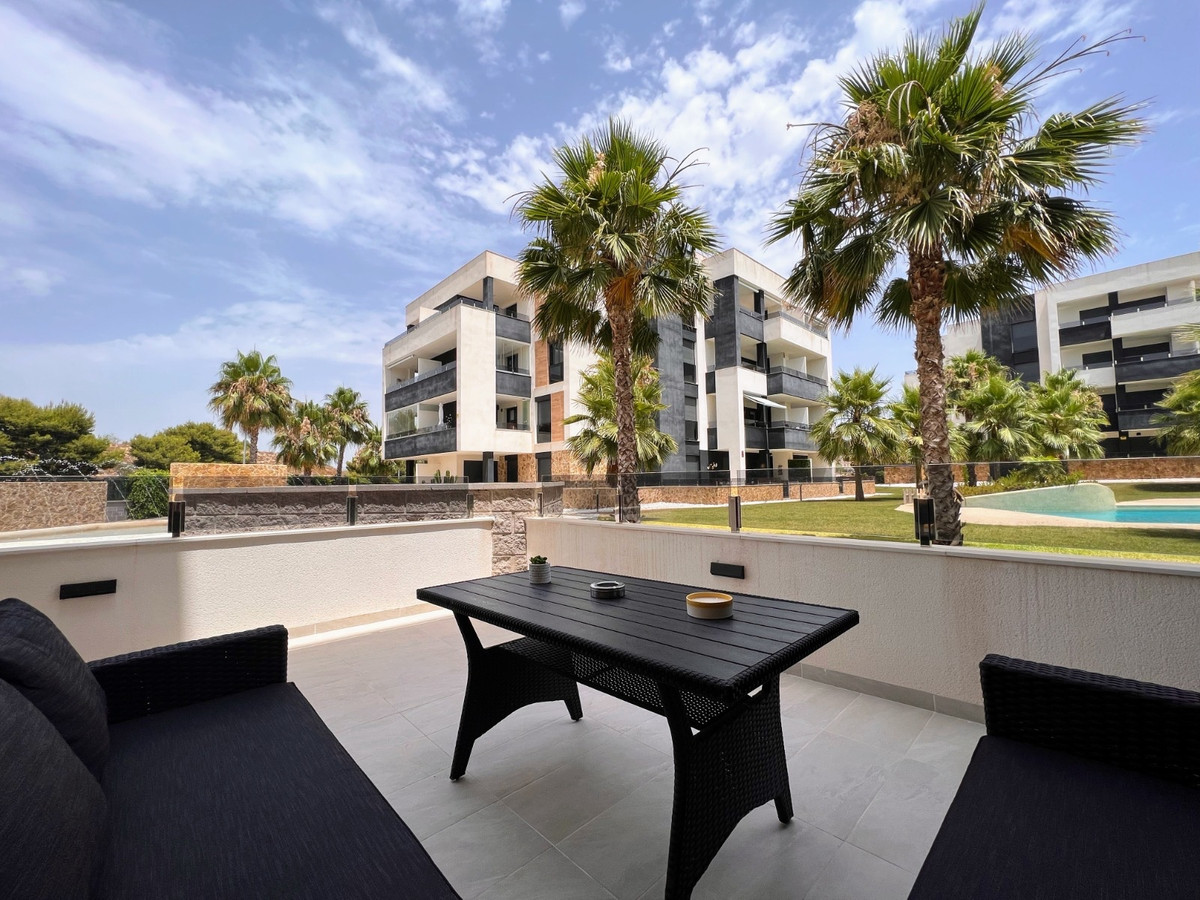 2 Bed Apartment for sale in Los Altos Costa Blanca, Alicante, Spain