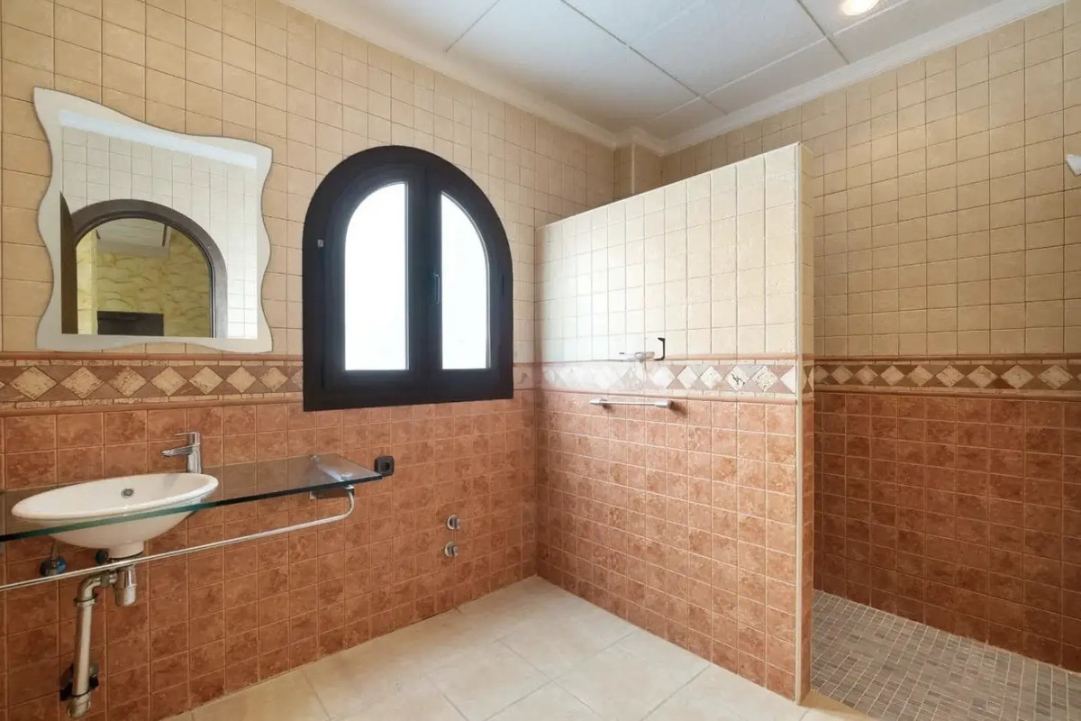 4 Bed Townhouse for sale in La Zenia Costa Blanca, Alicante, Spain
