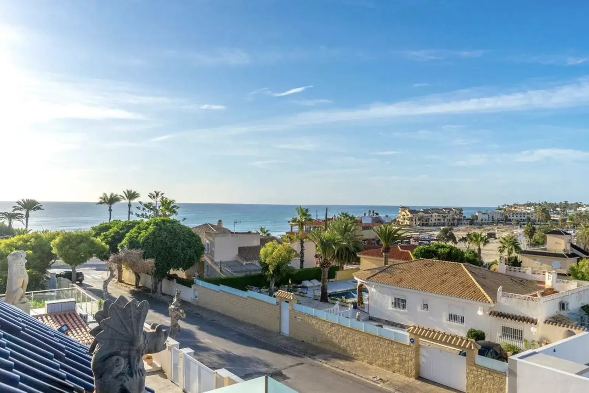 4 Bed Townhouse for sale in La Zenia Costa Blanca, Alicante, Spain