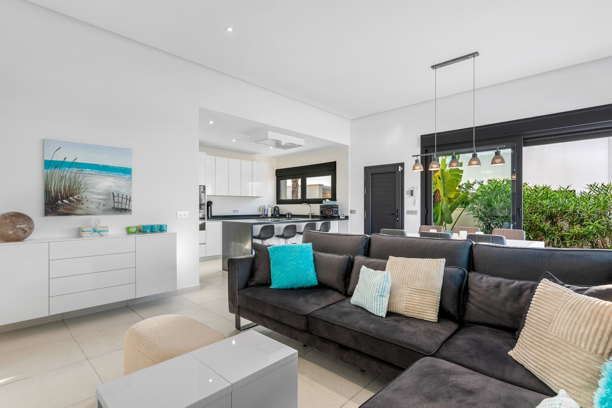 4 Bed Townhouse for sale in Benijofar Costa Blanca, Alicante, Spain