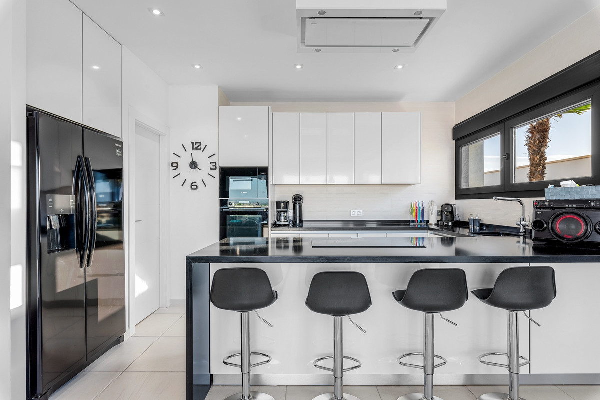 4 Bed Townhouse for sale in Benijofar Costa Blanca, Alicante, Spain