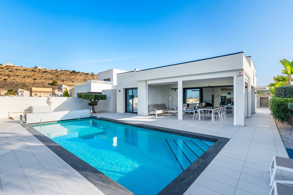 4 Bed Townhouse for sale in Benijofar Costa Blanca, Alicante, Spain