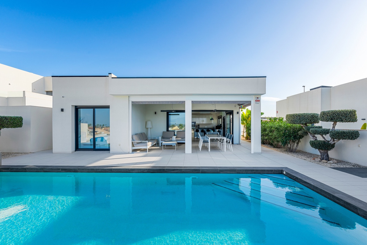4 Bed Townhouse for sale in Benijofar Costa Blanca, Alicante, Spain