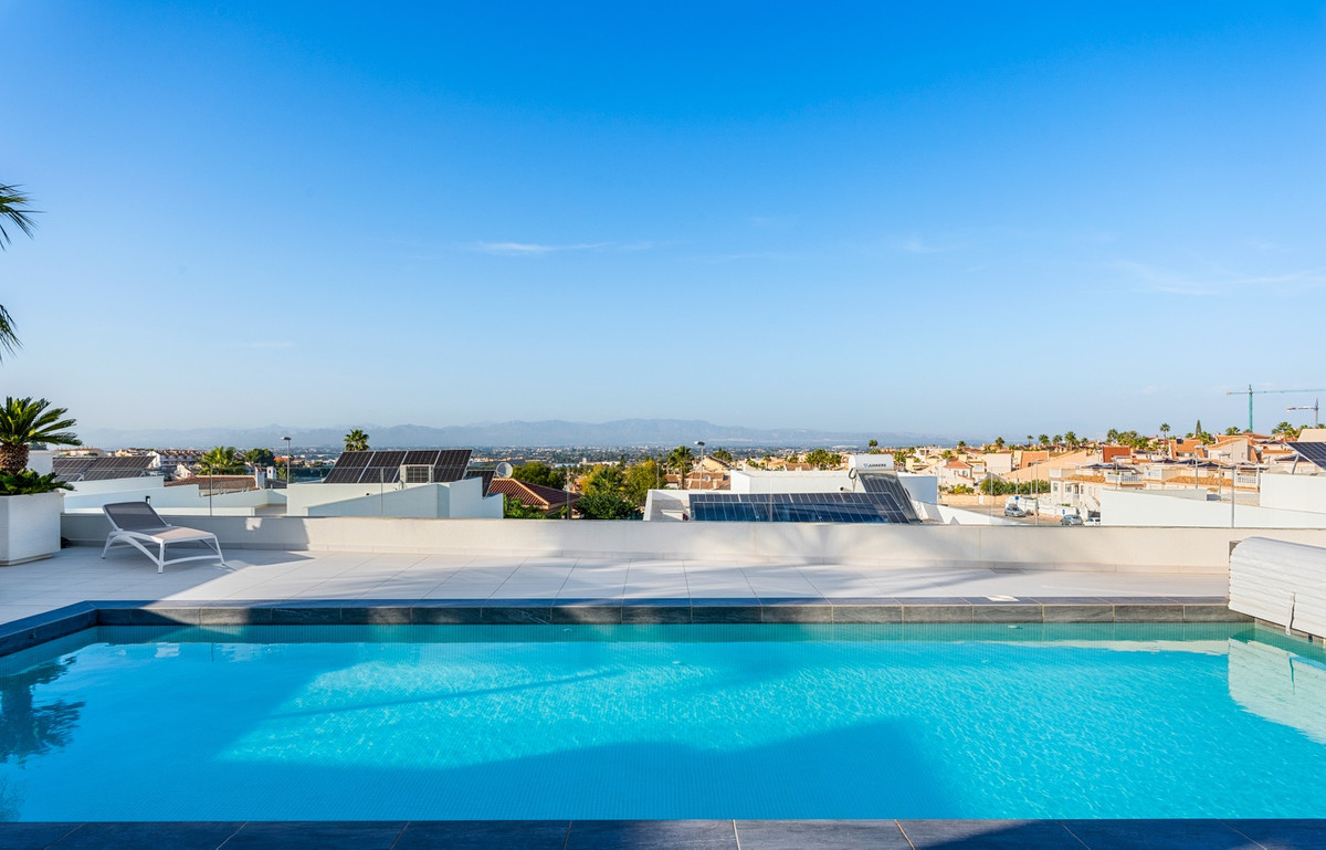 4 Bed Townhouse for sale in Benijofar Costa Blanca, Alicante, Spain