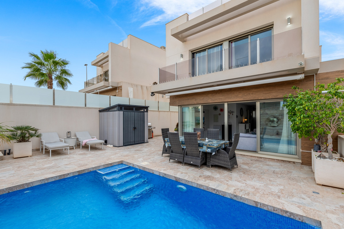 3 Bed Townhouse for sale in Villamartin Costa Blanca, Alicante, Spain