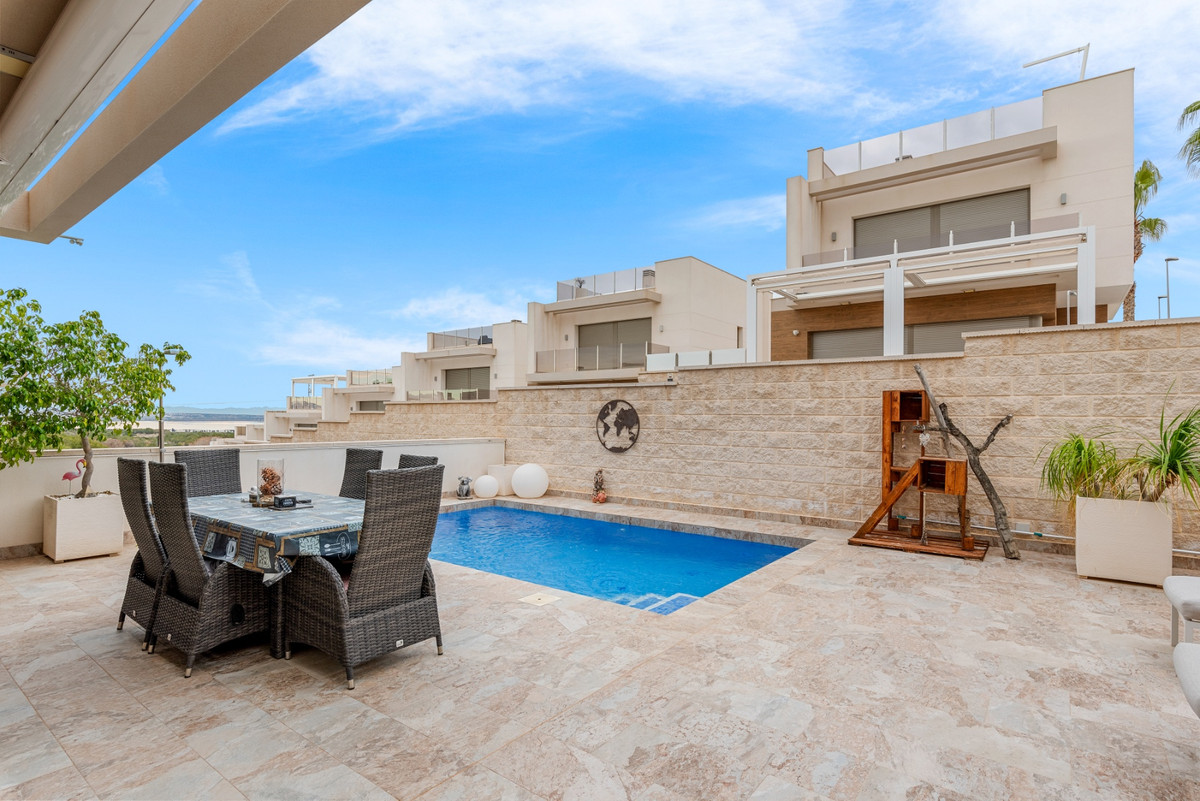 3 Bed Townhouse for sale in Villamartin Costa Blanca, Alicante, Spain