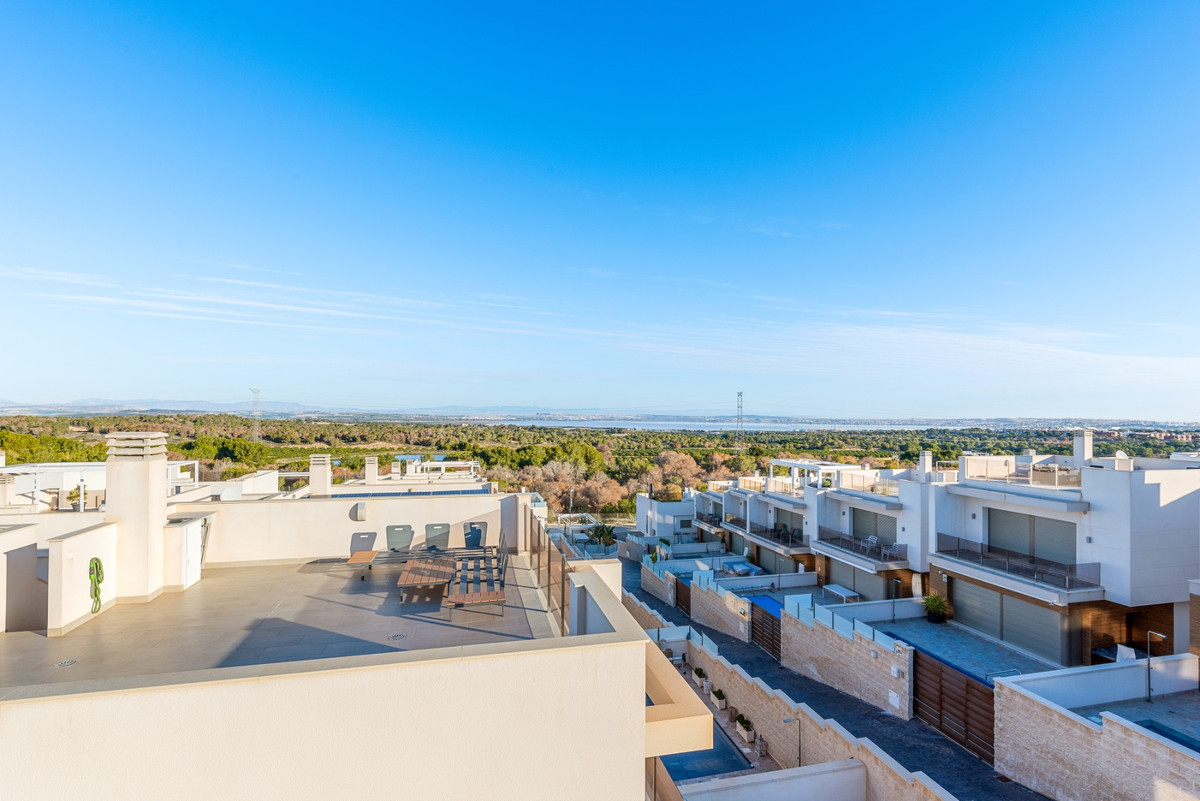 3 Bed Townhouse for sale in Villamartin Costa Blanca, Alicante, Spain