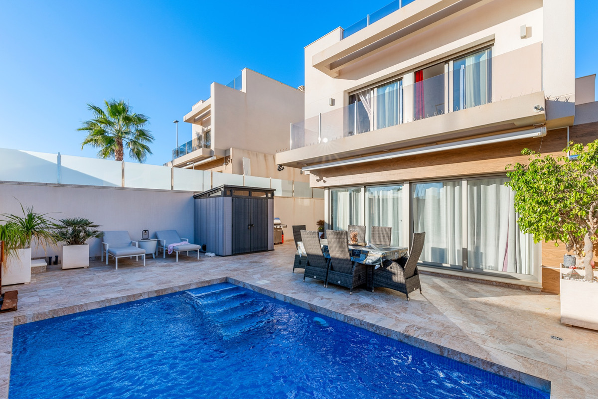 3 Bed Townhouse for sale in Villamartin Costa Blanca, Alicante, Spain