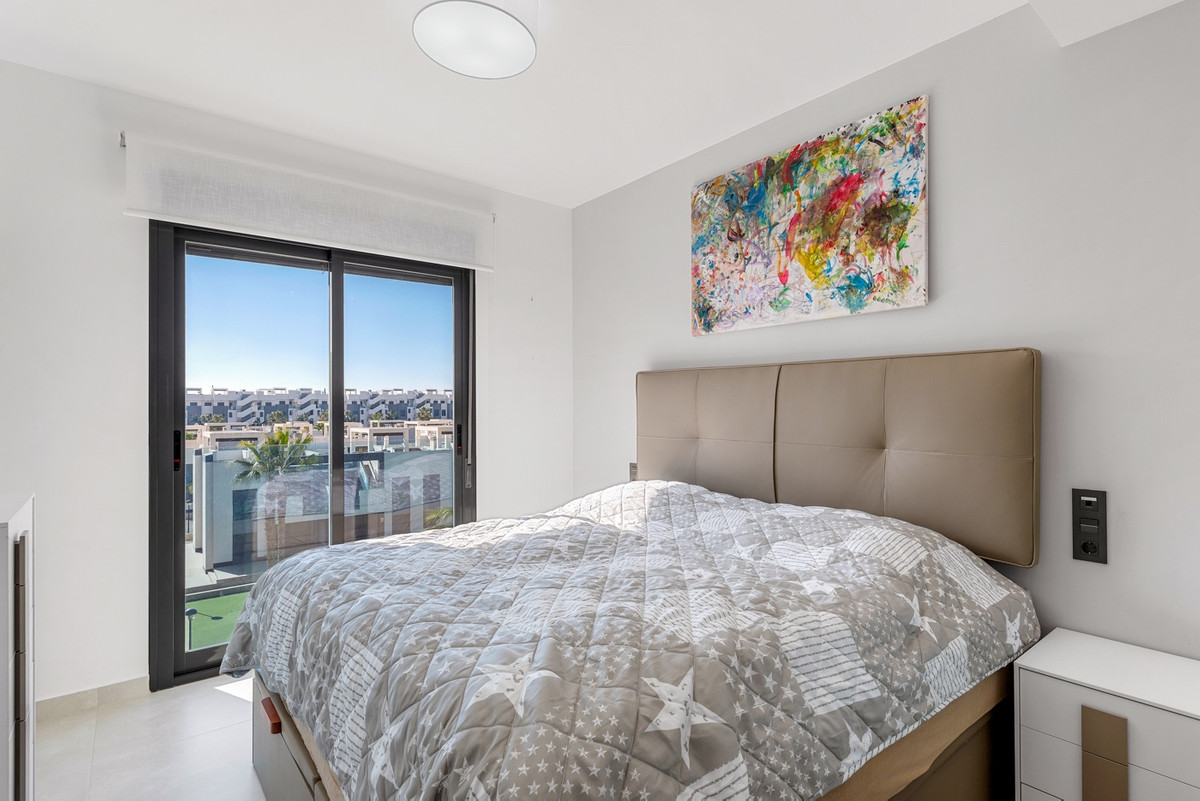 2 Bed Apartment for sale in Urbanización El Raso Costa Blanca, Alicante, Spain
