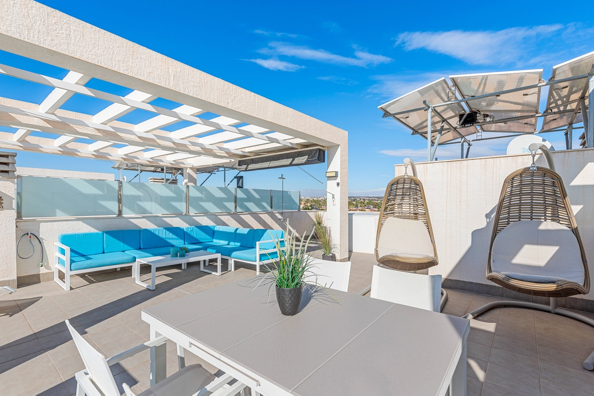 2 Bed Apartment for sale in Urbanización El Raso Costa Blanca, Alicante, Spain