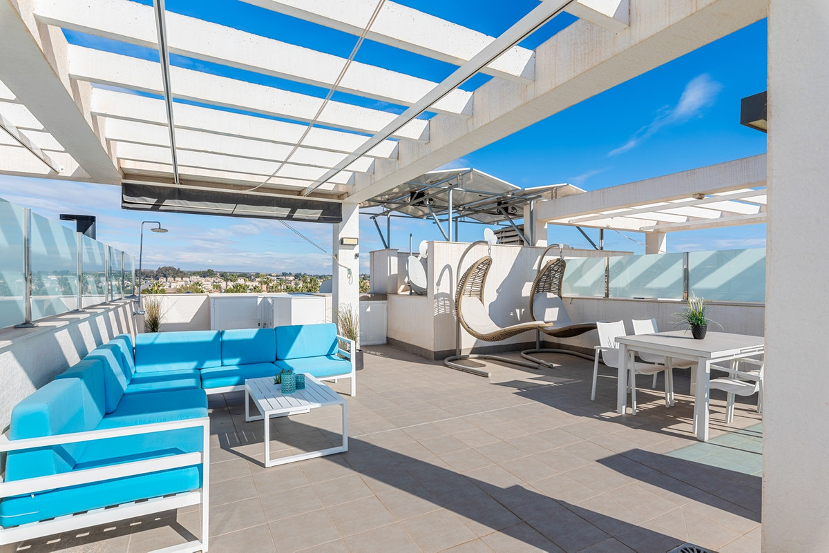 2 Bed Apartment for sale in Urbanización El Raso Costa Blanca, Alicante, Spain