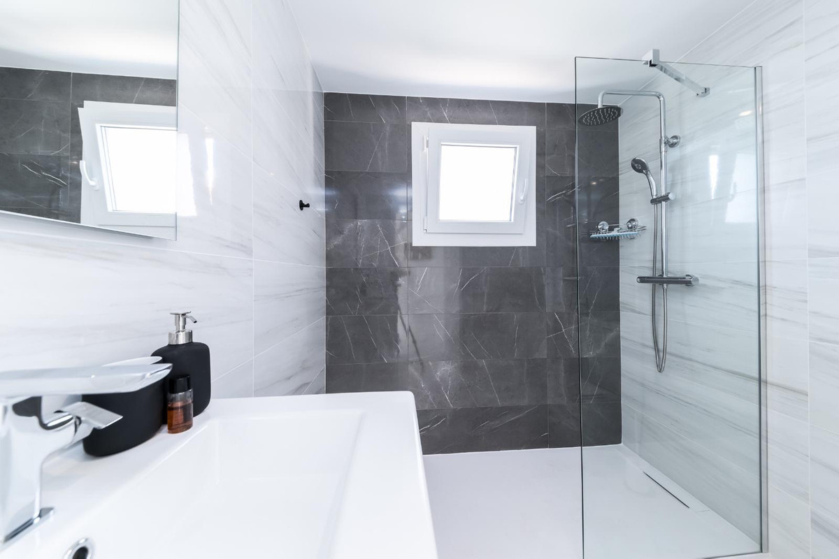 2 Bed Apartment for sale in Punta Prima Costa Blanca, Alicante, Spain