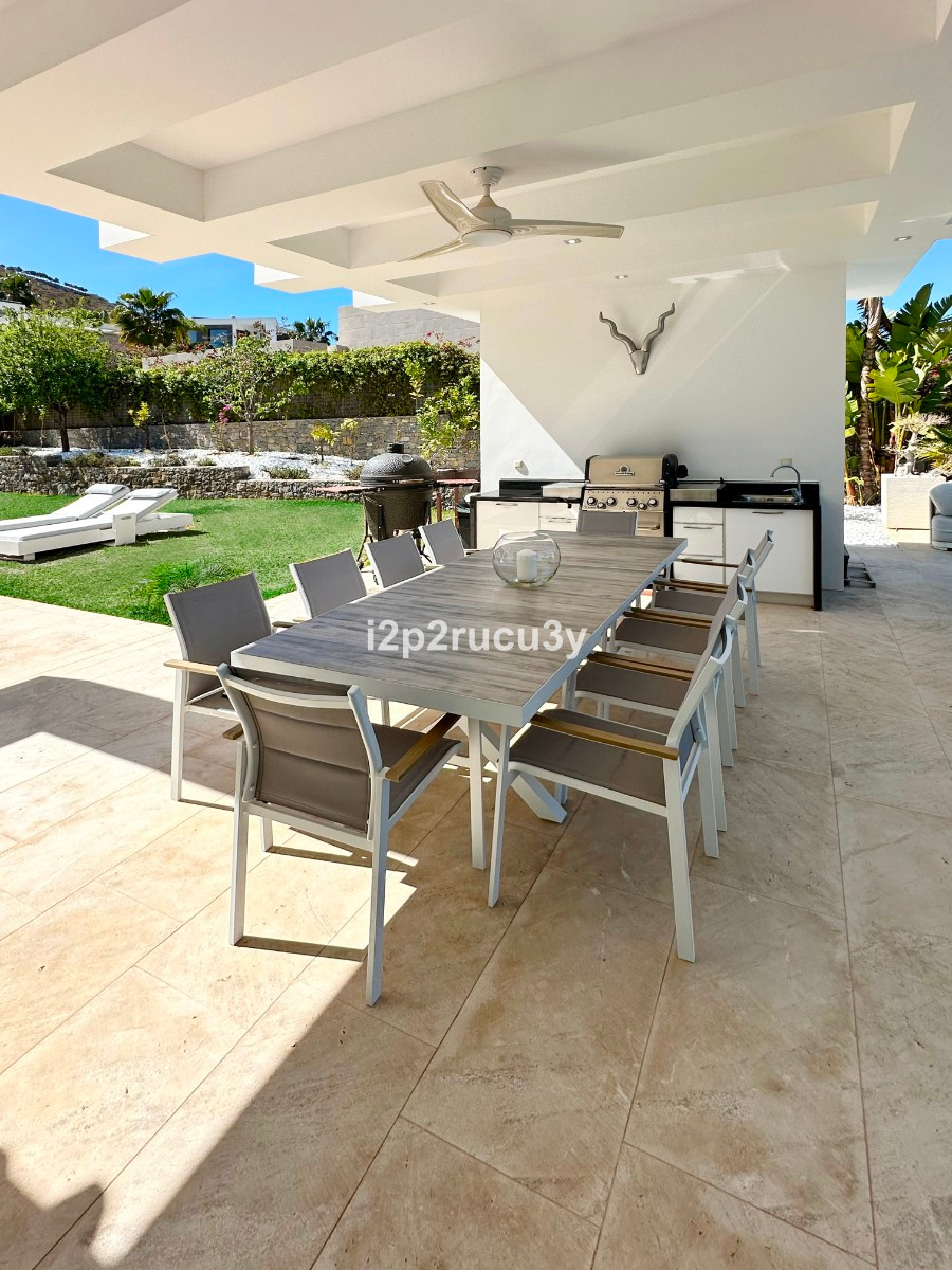 5 Bed Townhouse for sale in Javea Costa Blanca, Alicante, Spain