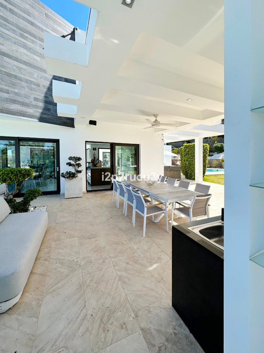 5 Bed Townhouse for sale in Javea Costa Blanca, Alicante, Spain