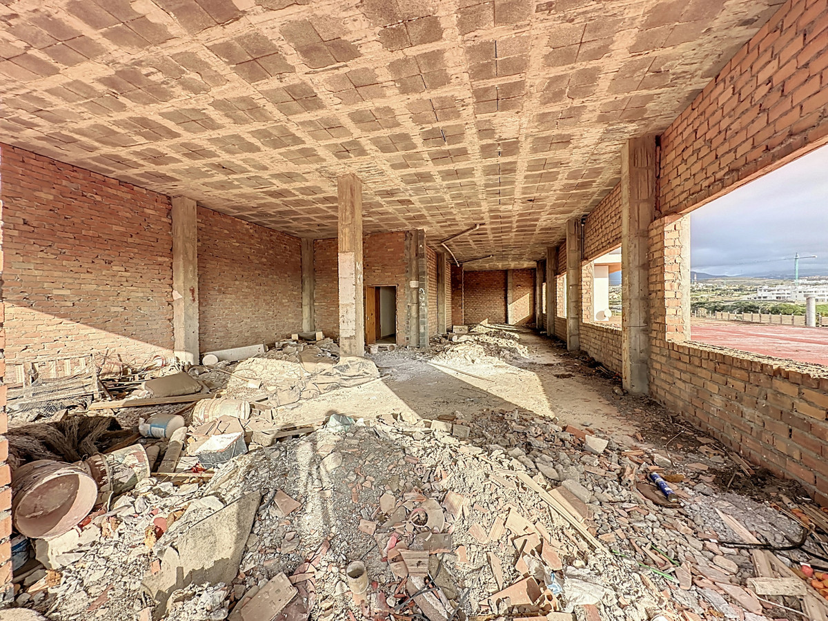 Commercial unit for sale in Cancelada Costa Del Sol, Málaga, Spain