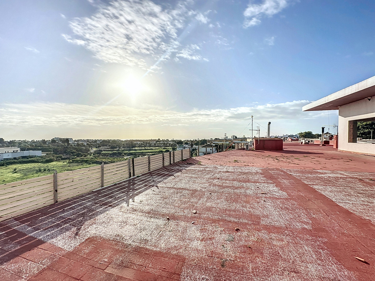 Commercial unit for sale in Cancelada Costa Del Sol, Málaga, Spain