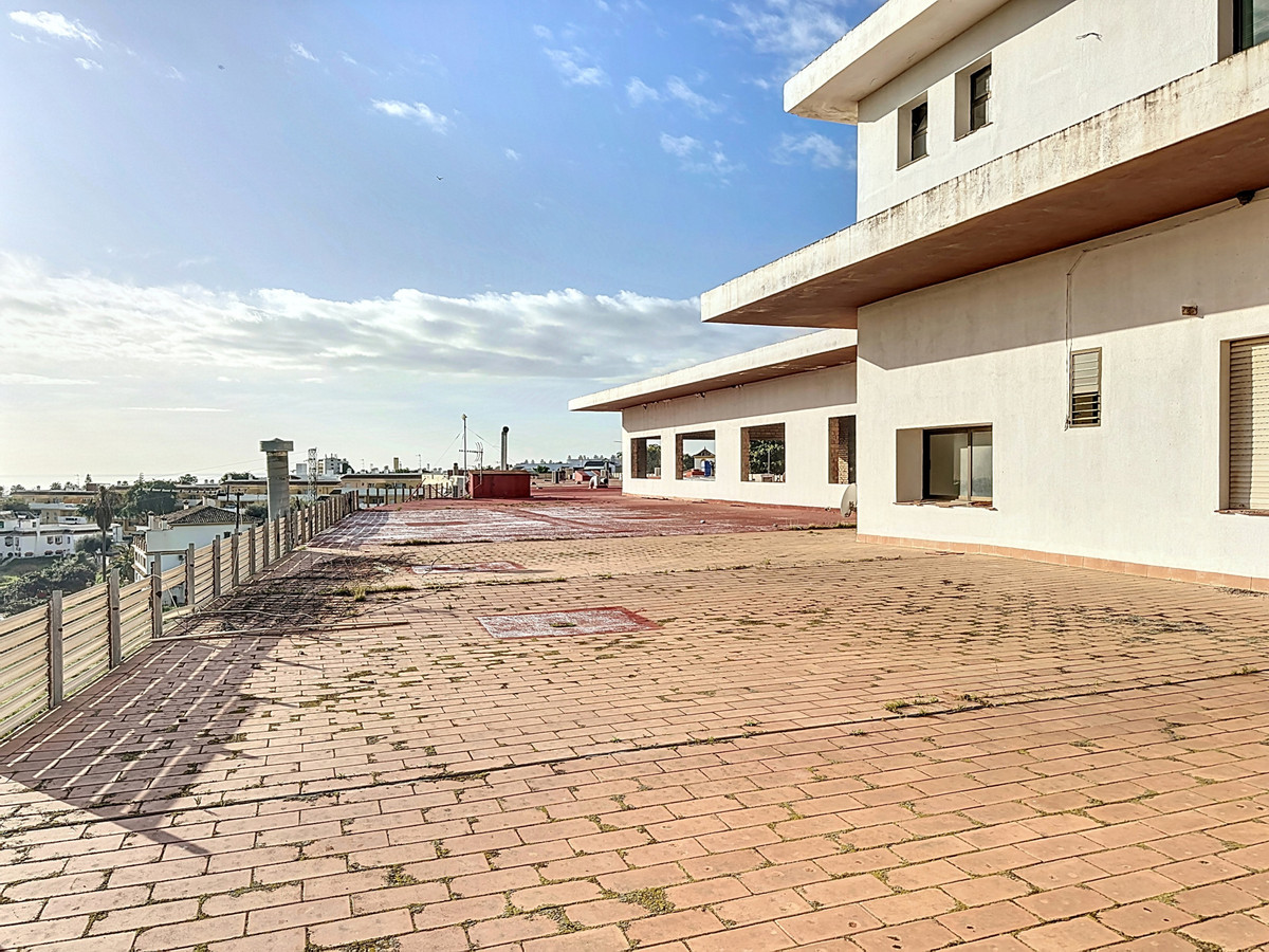 Commercial unit for sale in Cancelada Costa Del Sol, Málaga, Spain